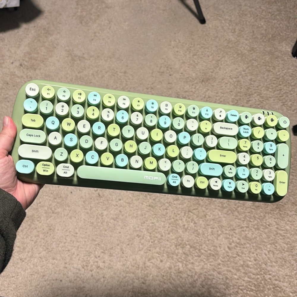 MOFII Wireless Keyboard with typewriter keys. Green colorful